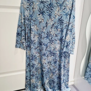 Helt ny klänning  - Helt ny och oanvänd klänning strl m/l