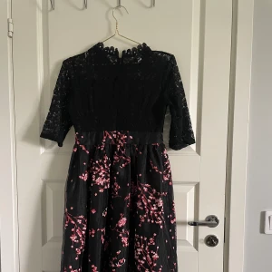 Klänning - Söt klänning som är lätt använd