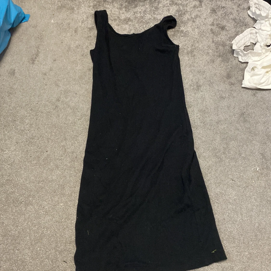  Säljer denna klänning för att den inte kom till användning ☺️ - 90