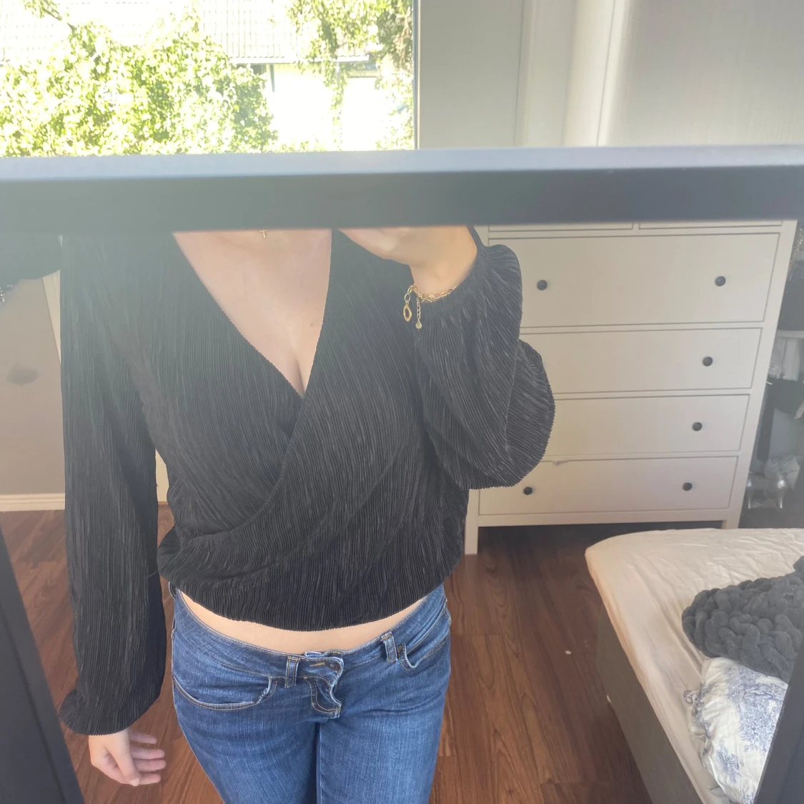 Svart ribbad blus  - 90