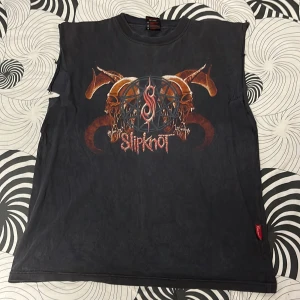 slipknot tröja - tröja utan ärmar. Strl L
