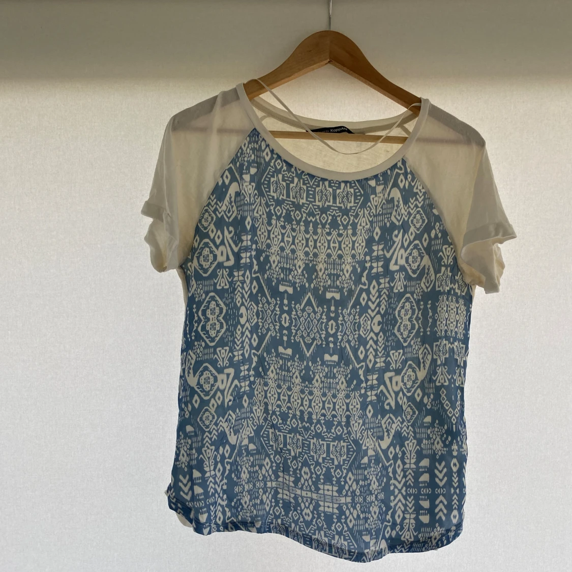 Mönstrad topp från KappAhl