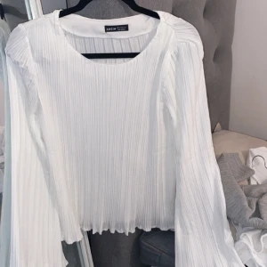 Superfin blus - Blus från shein. Aldrig använd. Storlek S