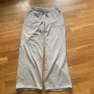 Beige mjukisar - Beige gamla kända mjukisar