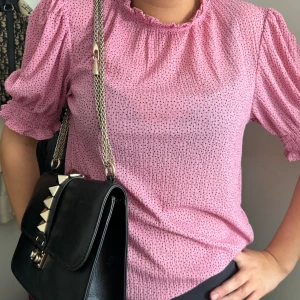 rosa topp - såå fin topp/blus perfekt till våren💕