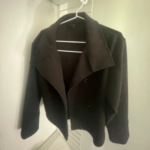 Kappa - Säljer denna höst kappa från gina ❤️❤️❤️