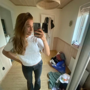 T-shirt - Säljer min zaratröja då den inte längre används💕