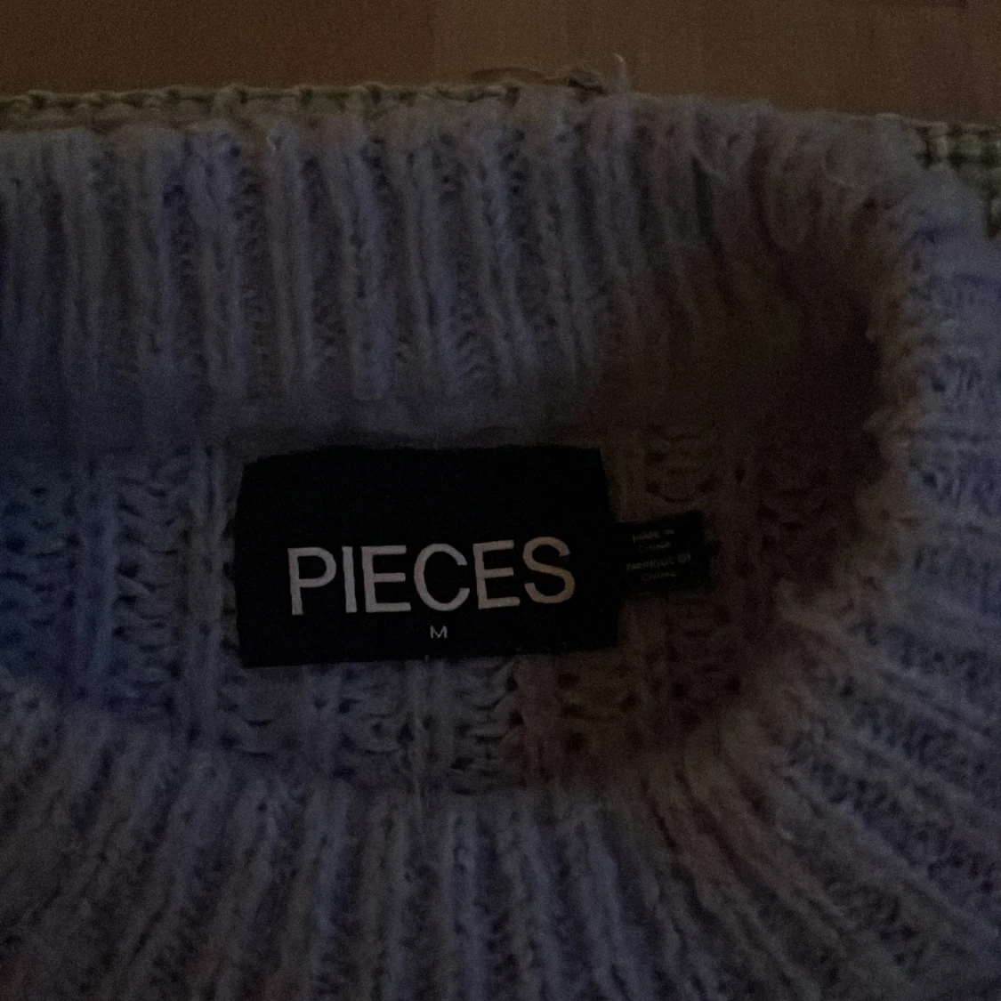 Jättefin ljusblå stickad tröja - 90