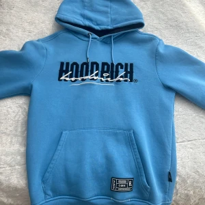 Hoodrich Tröja  - Super Skick ( Köpt för 650 Säljer för 350 ) 