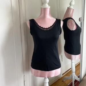 Topp - Topp med detalj 🖤