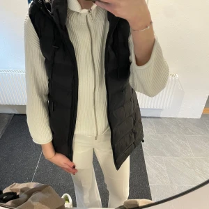 Väst från zara - Använd ett fåtal gånger 