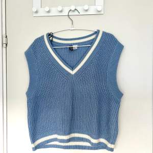 Fin tröja/vest från H&M. Perfekt skick, storlek M💙
