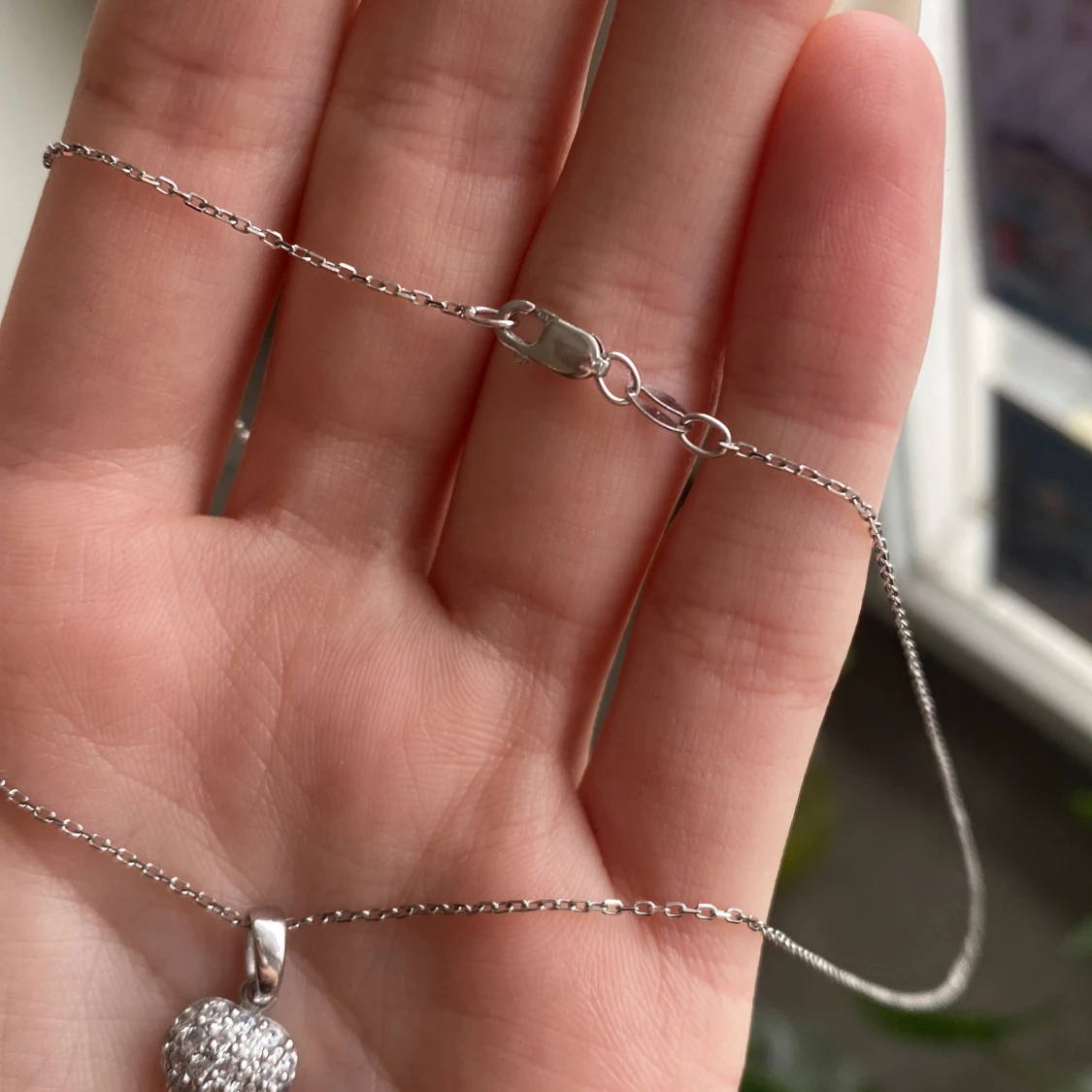 Silvrigt halsband - 91