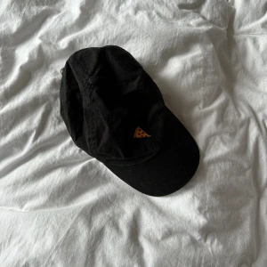 pizza keps - knappt använd 