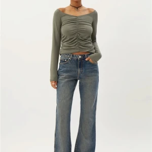 Sway bootcut jeans - Säljer dessa ursnygga jeans då de tyvörr blivit lite stora, och tyvärr knappt använda! Nypris låg runt 700kr när jag köpte dem. 