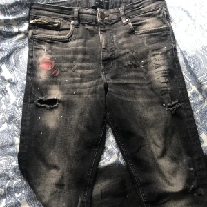 Använda men väldigt bra skick! - Supply and demand jeans nypris 650kr 