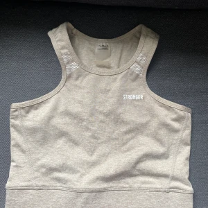 Sport topp med matchande tights - Använd fåtal gånger, jättefint tränings set