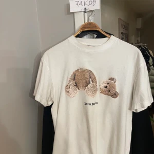 Palm angels teddy(superpris) - Fint skick köpt från miinto kvitto finns!