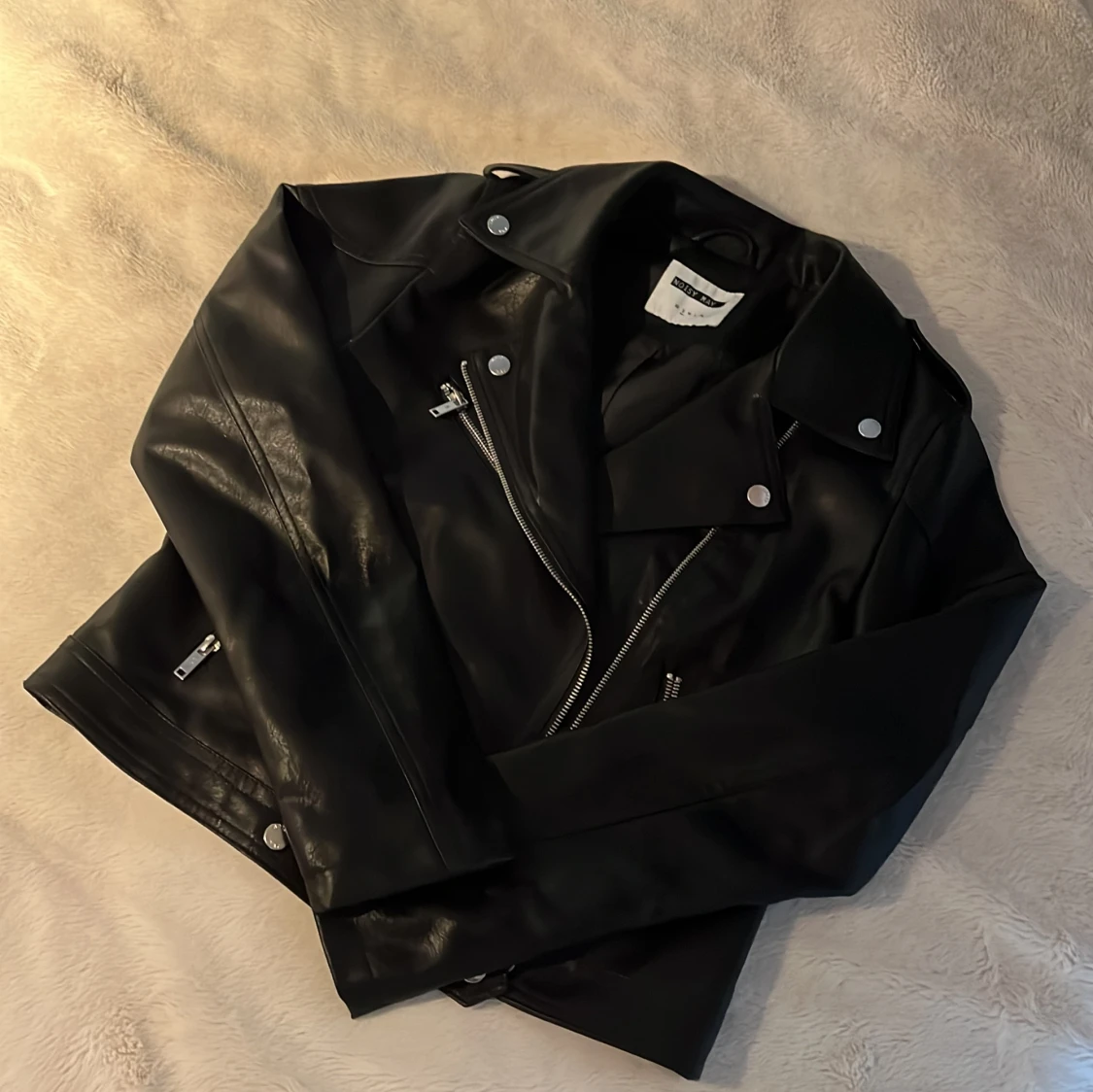 Oanvänd skinnjacka från Vero Moda - 91