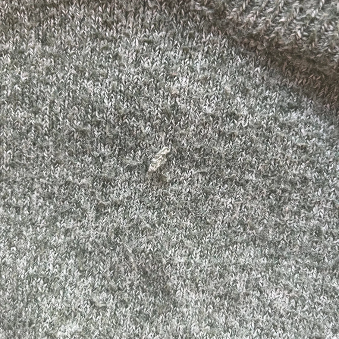 Grön stickad tröja - 90