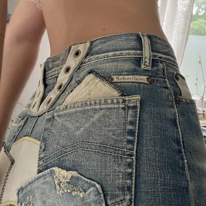 Jeanskjol Marlboro Classics - Jättesnygg vintage jeanskjol med riktigt coola detaljer, märkt Marlboro Classics