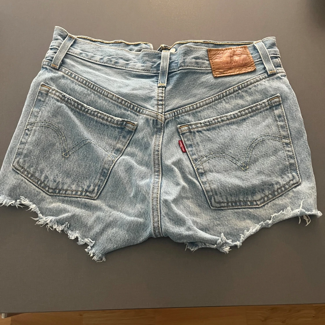 Levis shorts  - 90