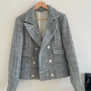 Jacka - M men passar också S