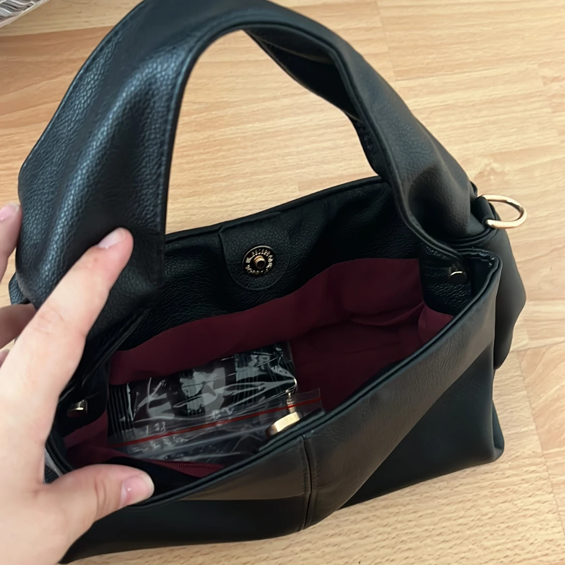Svart handväska  - 90