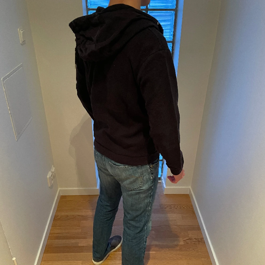 Marinblå ziphoodie - 90