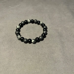 Pärlat armband  - Pärlat armband för endast 49kr