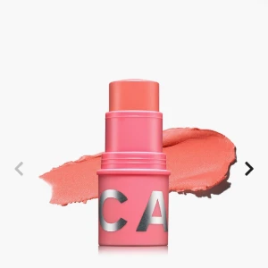 Caia blush stick - Oanvänt caia blush stick. Beställde i fel färg där av aldrig använt💞färgen är cotton candy💞nypris 225