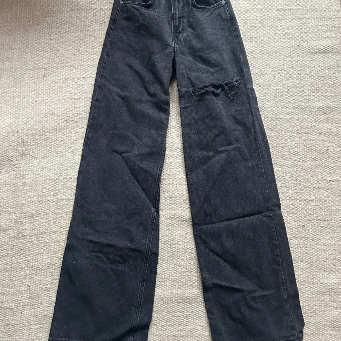 Svarta jeans