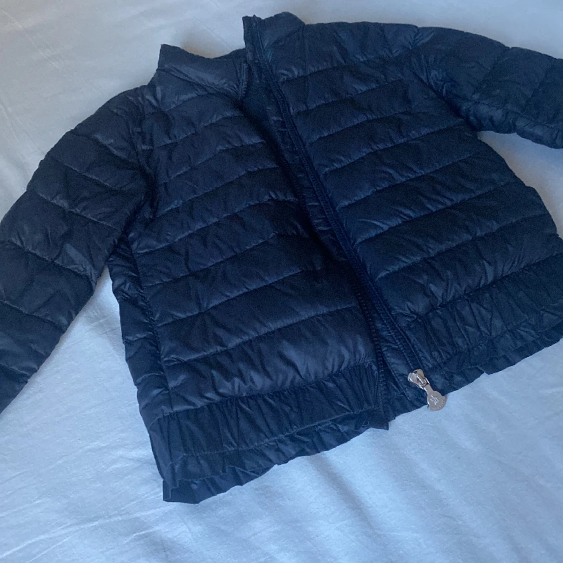 Moncler jacka,storlek 140💓