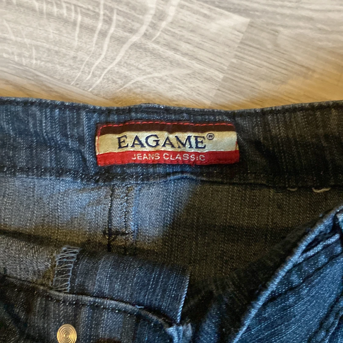 Broderad kjol med bälte - 91