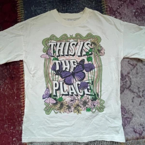 Nyskick t-shirt  - Stl 134-140cm, aldrig använd, från lindex 