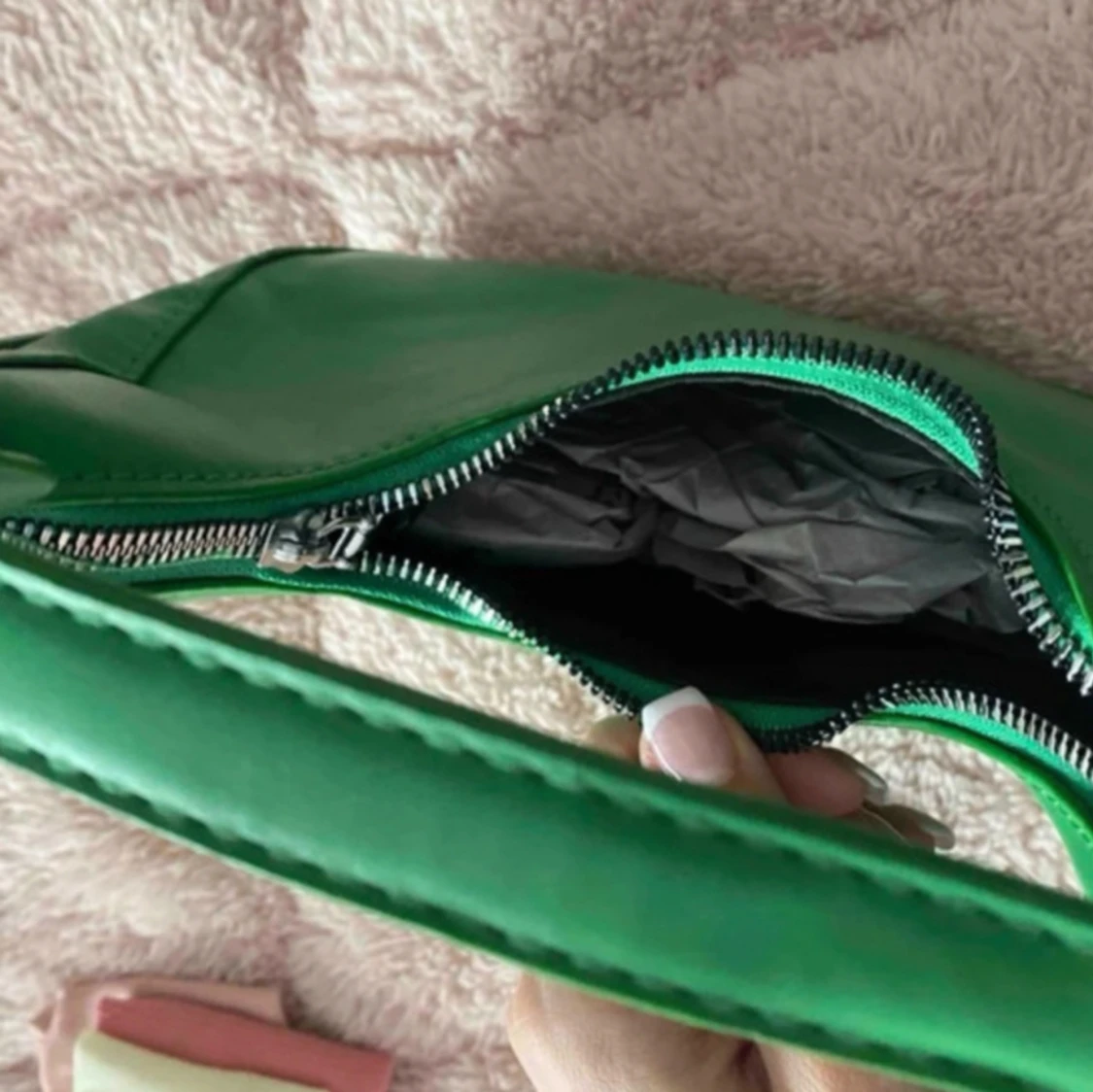 Beautiful green bag - 91