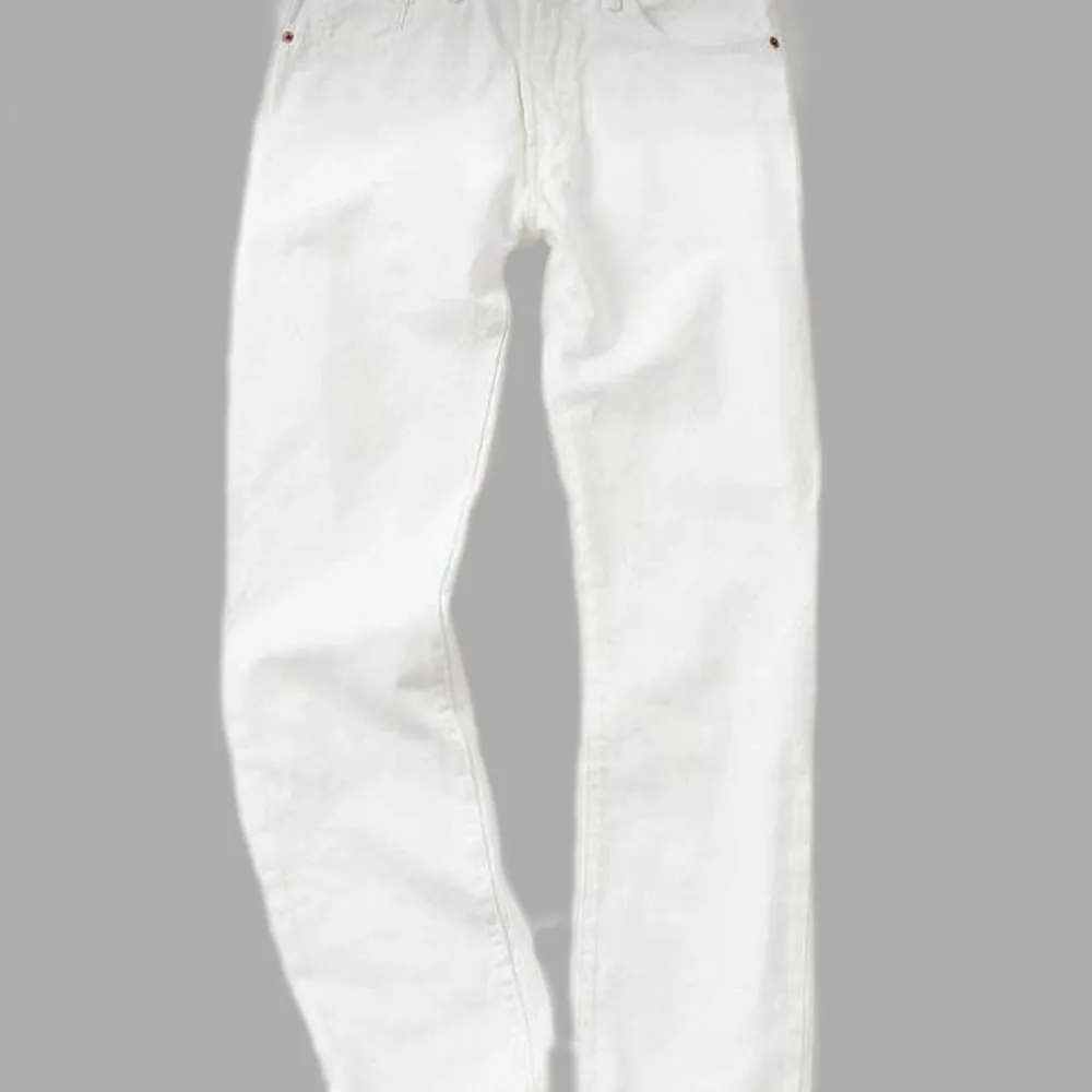 W31 L34 Sparsamt använda utan defekter. Jeans & Byxor.