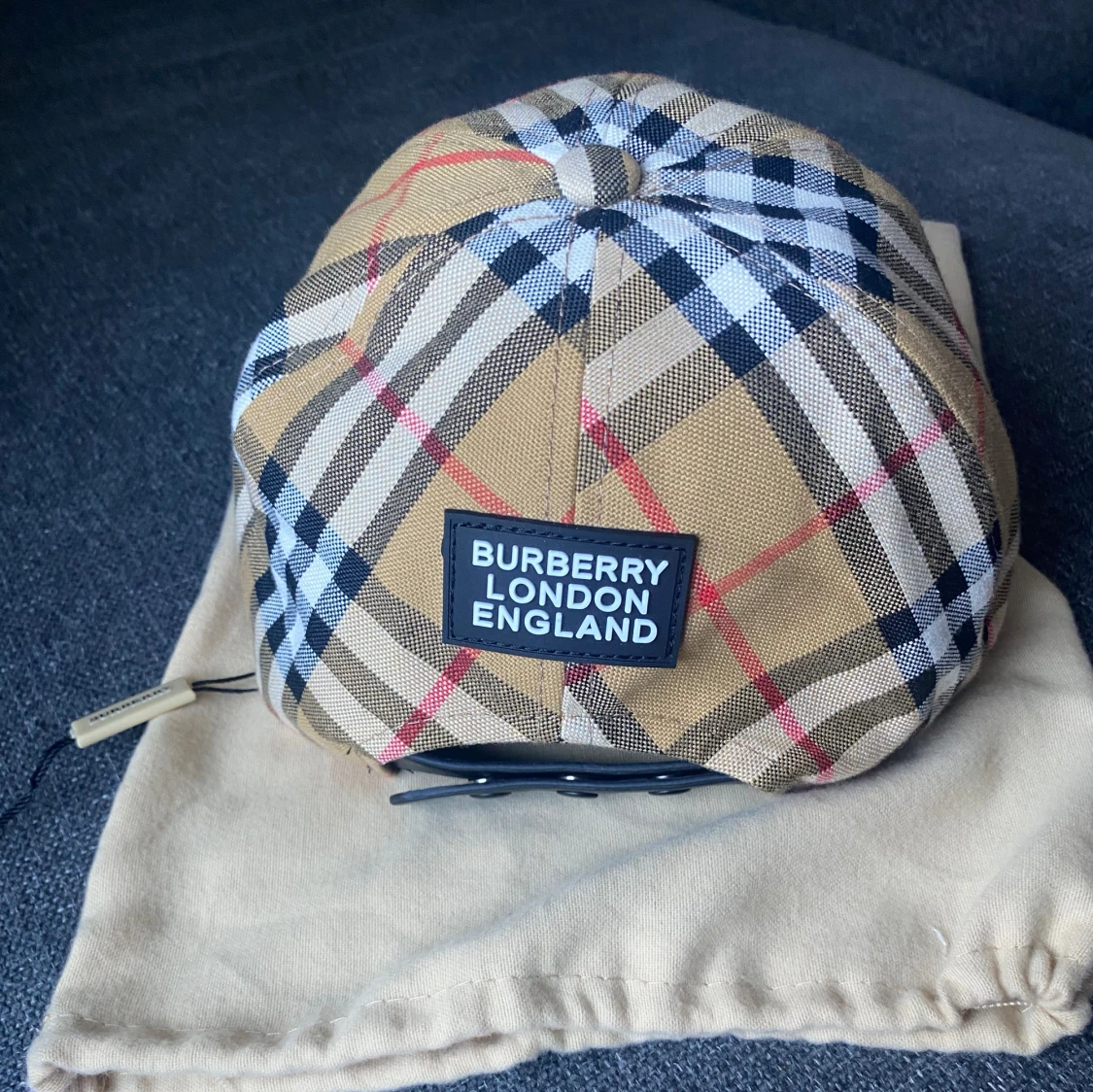 Burberry keps - 90