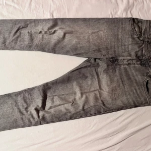 Jack and Jones jeans  - •34/34 •9/10 •Nypris 600