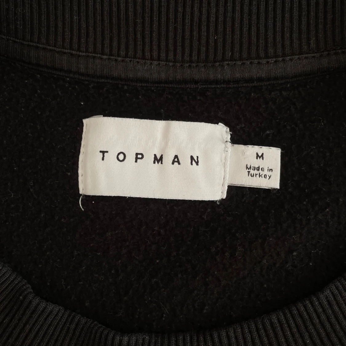 Svart långarmad tröja  - 91