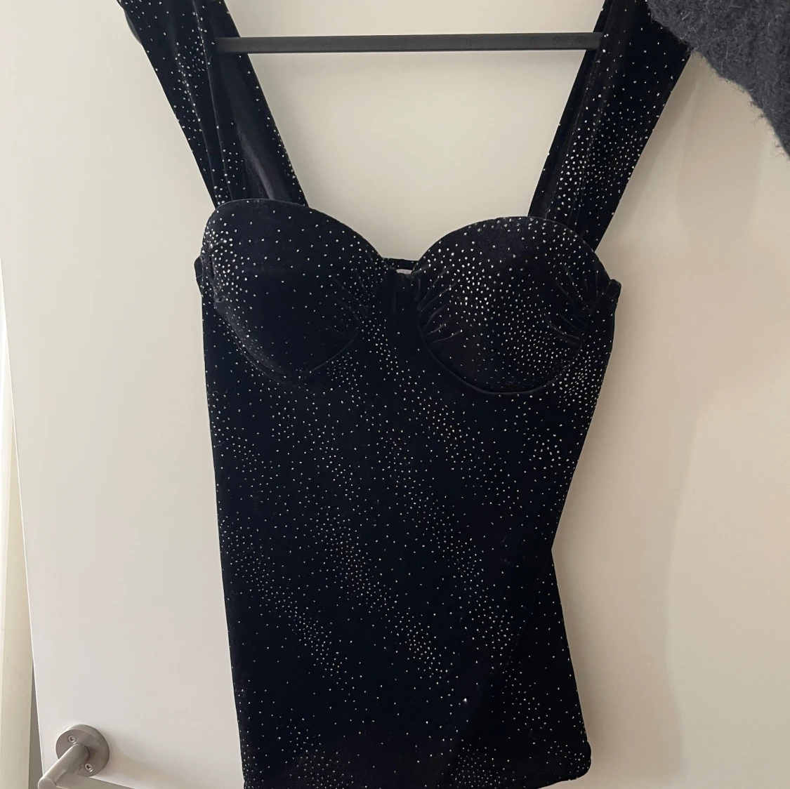 Supersnygg glittrig topp