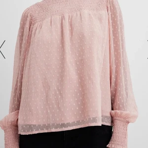 Rosa sommar blus  - Super söt blus från Nakd, slutsåld!!❤️ storlek Xs. 