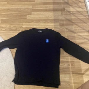 Enkel H/M tröja  - Fin tröja som knappt är använde och kan gå ner i pris 