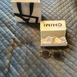 Chimi brillor/glassögon  - 04 grey, storlek medium 10/10 skick  Original Pris 1200 kr 