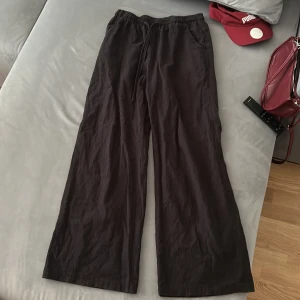 Linnebyxor - Jätte fina lågmidjade linnebyxor:)