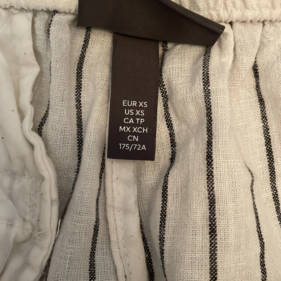 Randiga linnebyxor  - 91