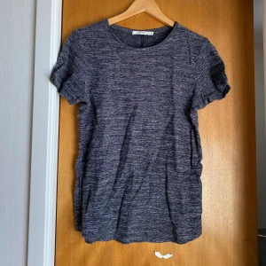 T-shirt  - Fint skick 