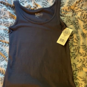 Linne gekås  - Helt nytt mörkblått linne från Gekås! 