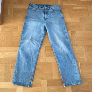 Weekday Galaxy Jeans - Jeans från Weekday i okej skick