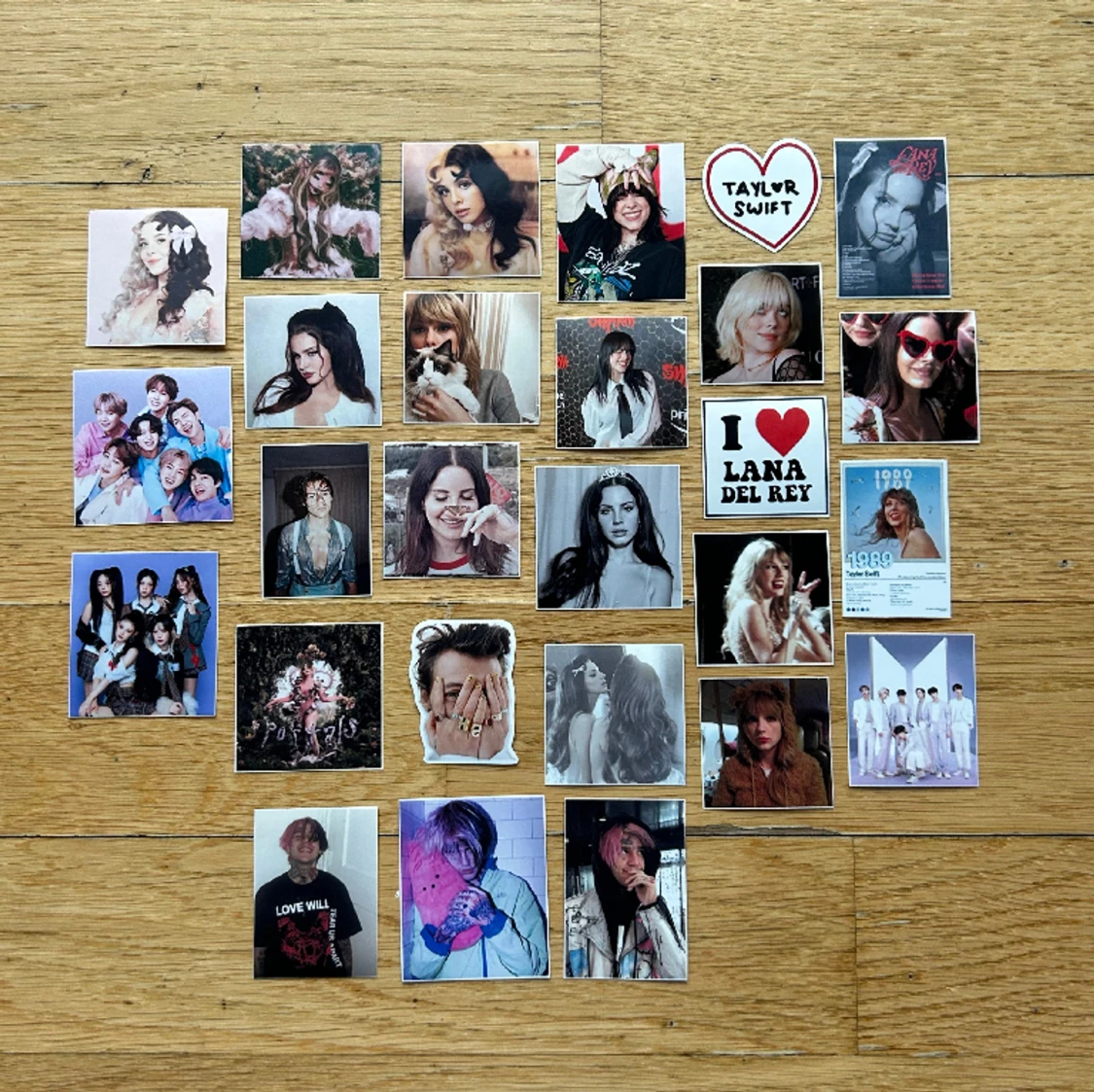 Artist klistermärken 🩷